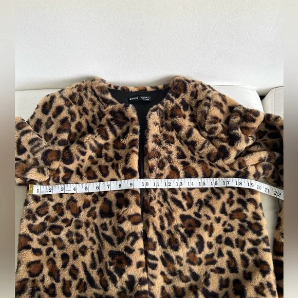 Leopard print faux fur bomber - Picture 8 of 10